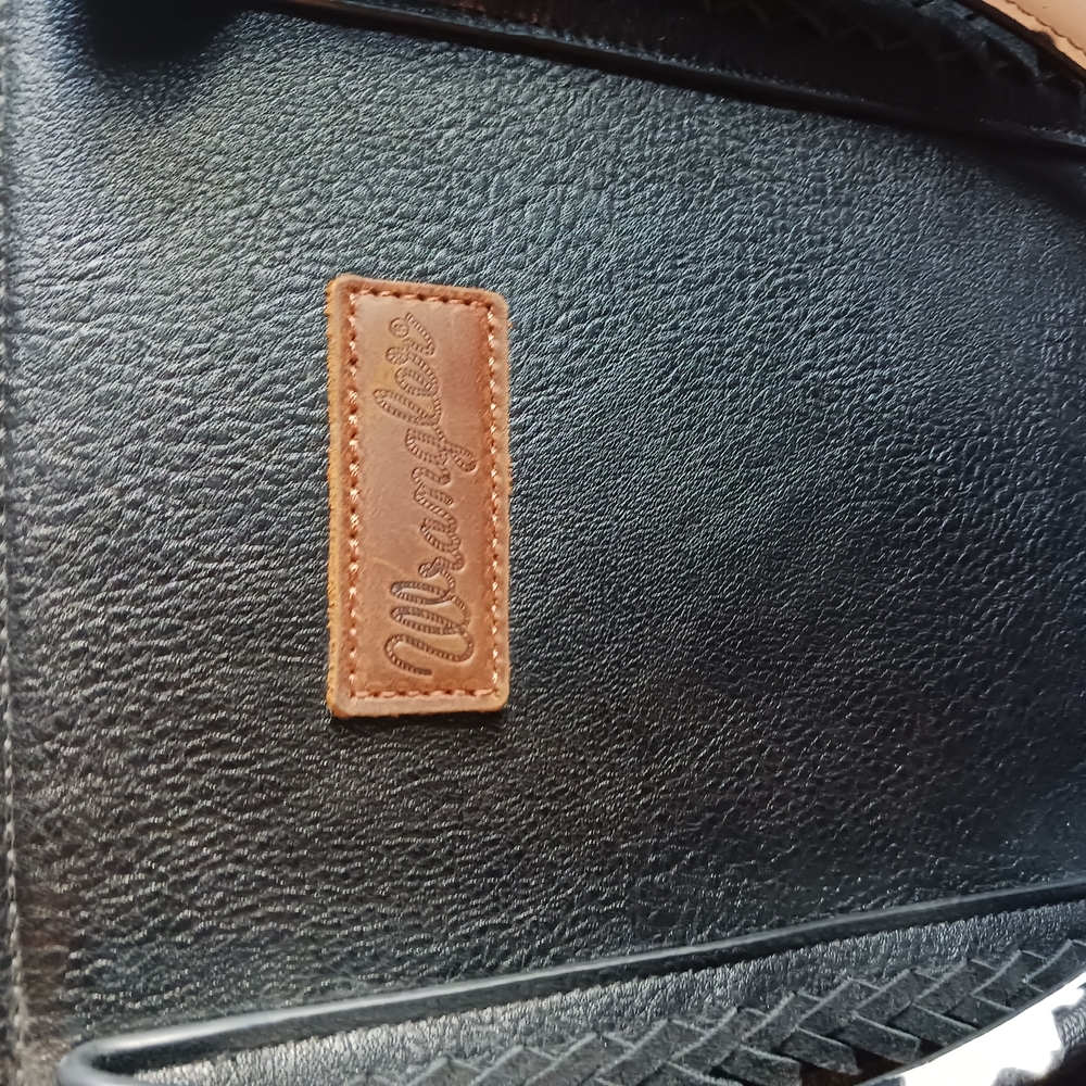 Wrangler Black and White Shoulder Bag - Picture 3 of 8